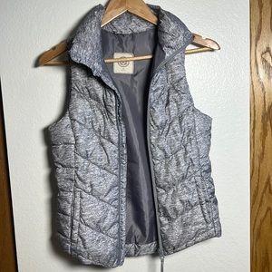 Grey puffer vest